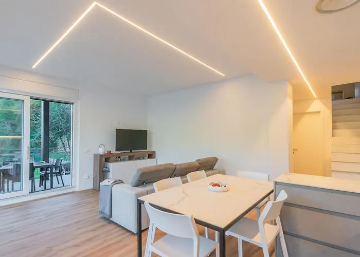 Willa Regina Retreat With Pool View By Rent