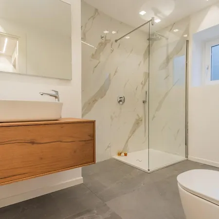 Regina Retreat With Pool View Βίλα *