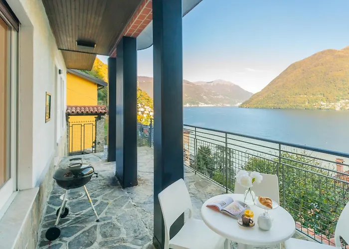 Regina Retreat With Pool View Villa *