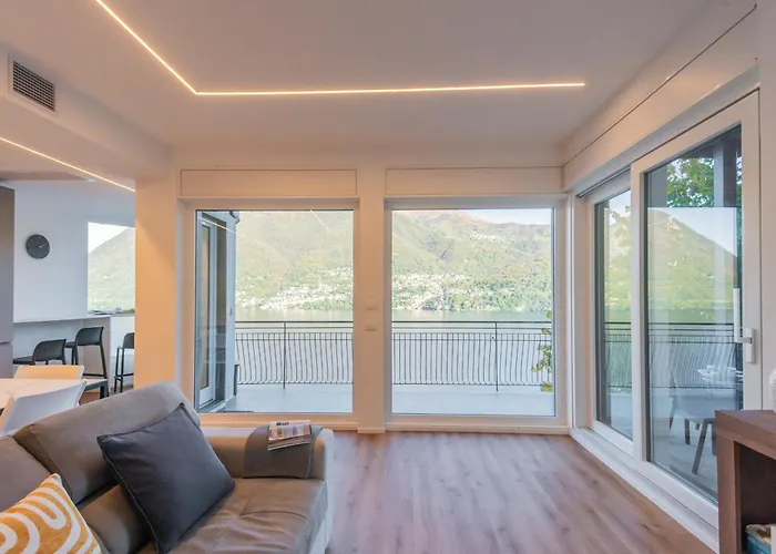 Regina Retreat With Pool View Villa