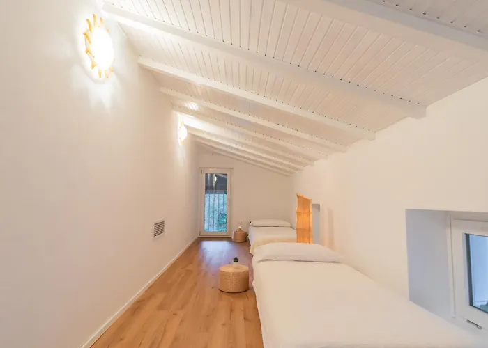 Regina Retreat With Pool View By Rent